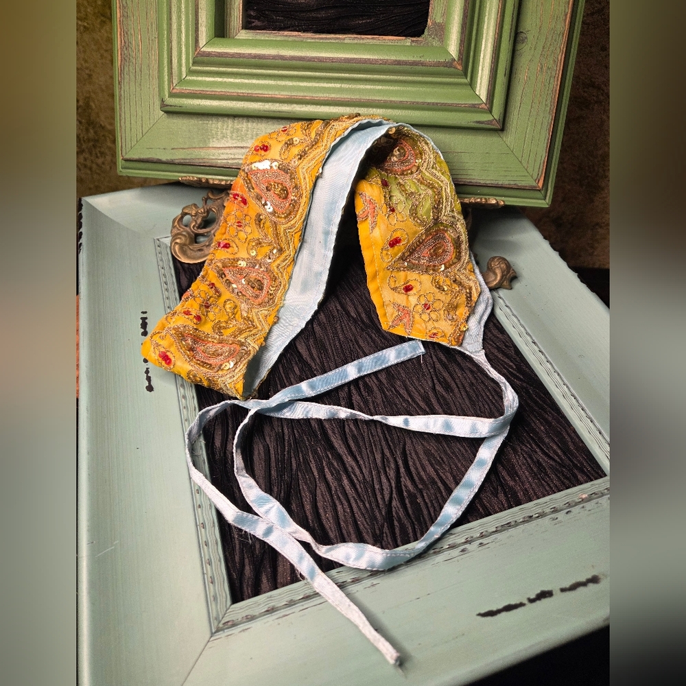Vntg Silk Yellow & Blue Paisley Embroidered w/Sequins 'Lepo' Headscarf Belt